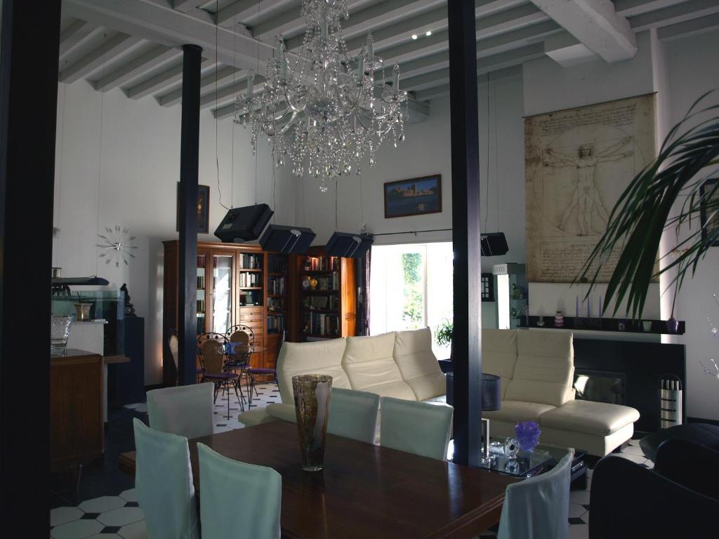 Bed and Breakfast L'Orangerie Бельрив-сюр-Альє Екстер'єр фото