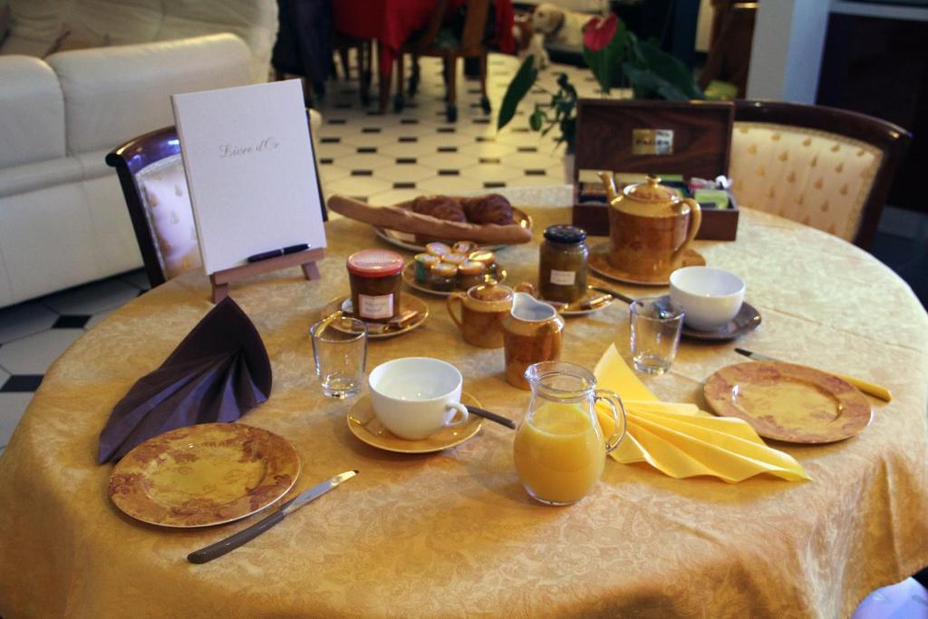 Bed and Breakfast L'Orangerie Бельрив-сюр-Альє Екстер'єр фото
